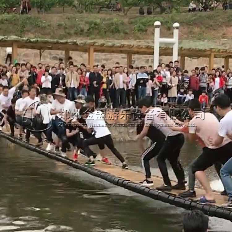 網(wǎng)紅橋_體能樂園