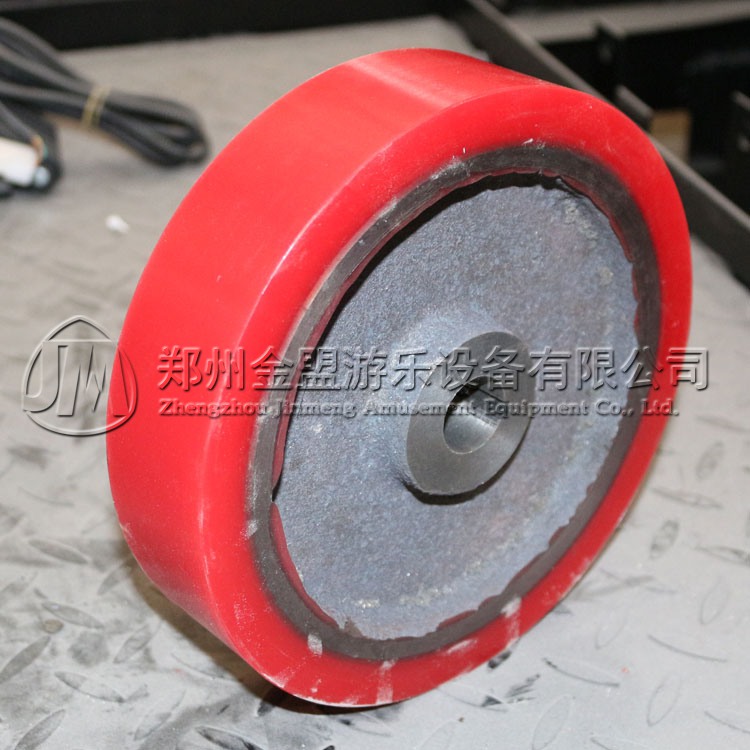 膠輪子_電瓶碰碰車_游樂設(shè)備配件