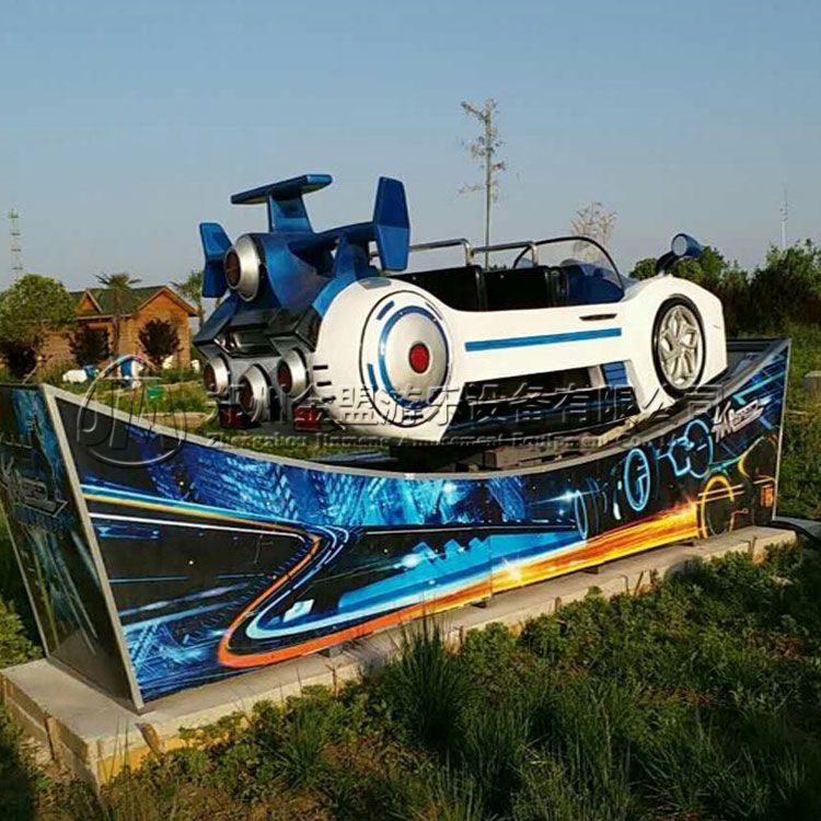 彎月飄車,彎月飛車