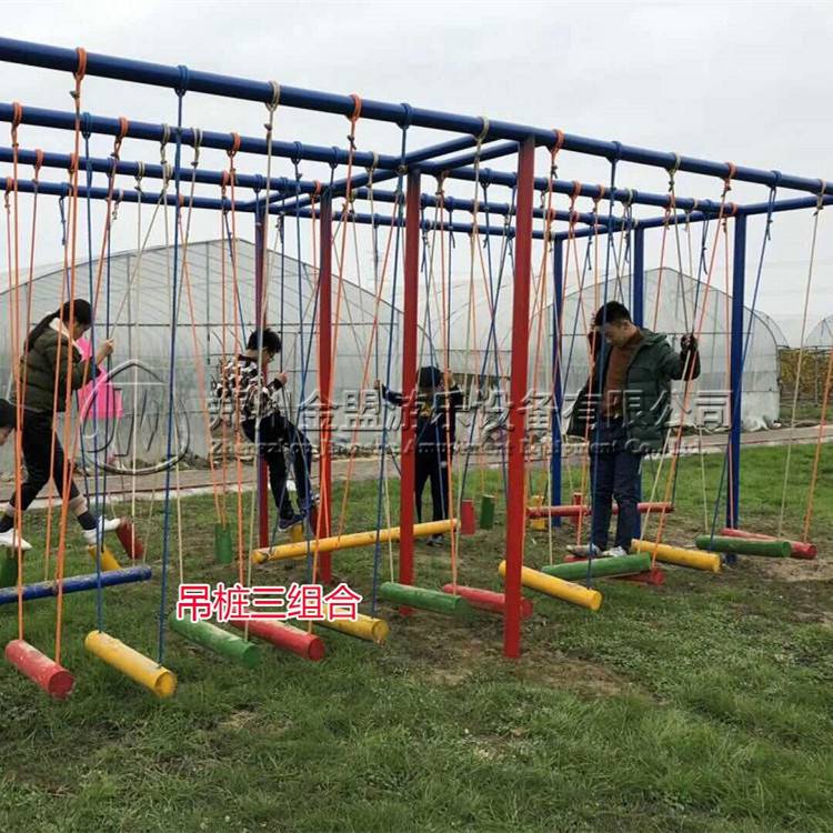 吊樁三組合_體能樂園
