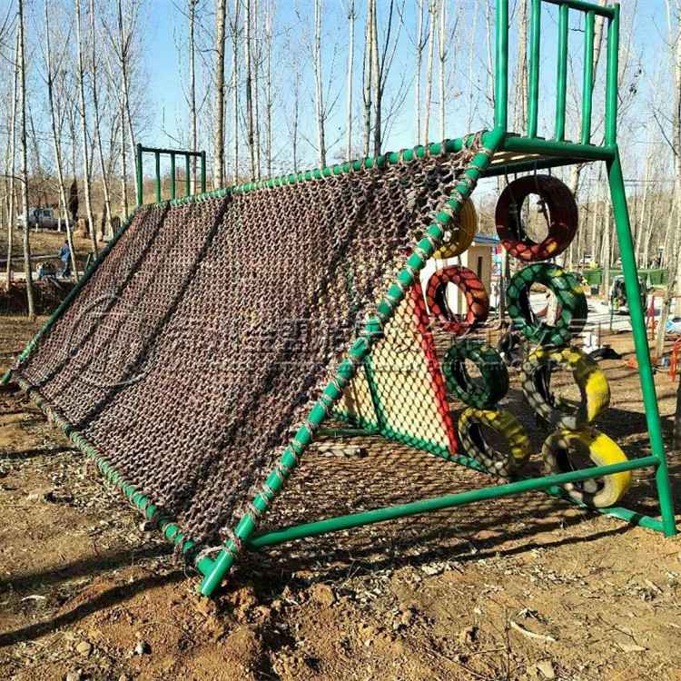 輪胎攀巖_體能樂園